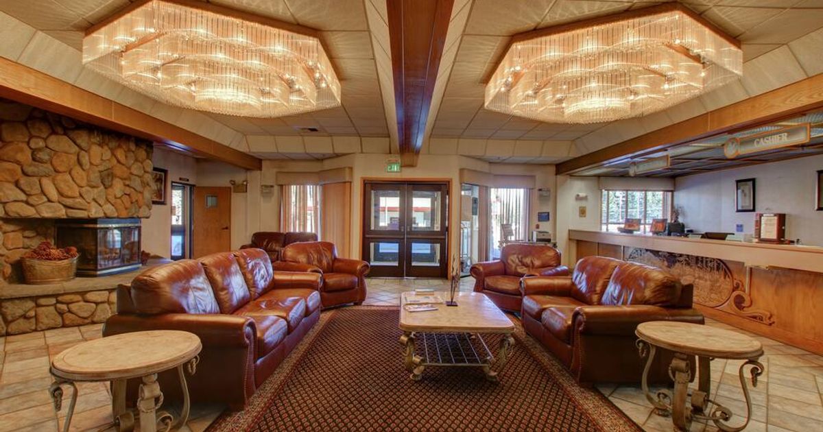 Shilo Inns Mammoth Lakes from 110. Mammoth Lakes Hotel Deals & Reviews