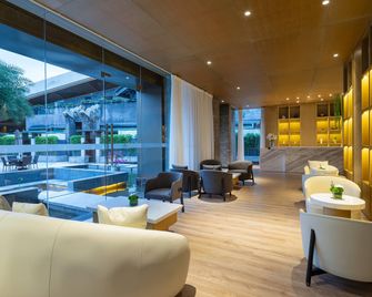 Wingate by Wyndham Emeishan Scenic Spot - Leshan - Area lounge