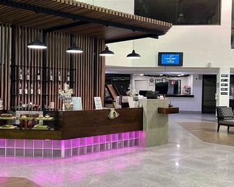Hotel Corona Plaza - Rosarito - Vastaanotto