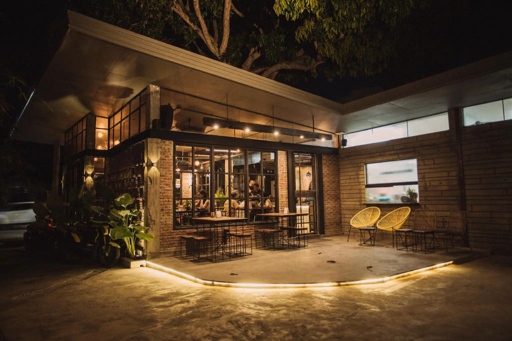 The Flying Fish Hostel - דומאגטה