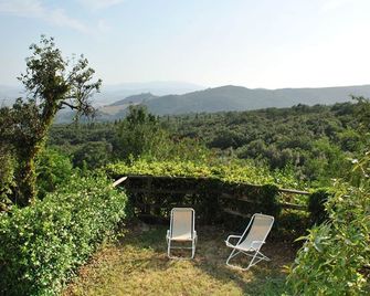 Holidays In An Ancient Tuscan Farm - The Basilocco - Roccastrada - Innenhof