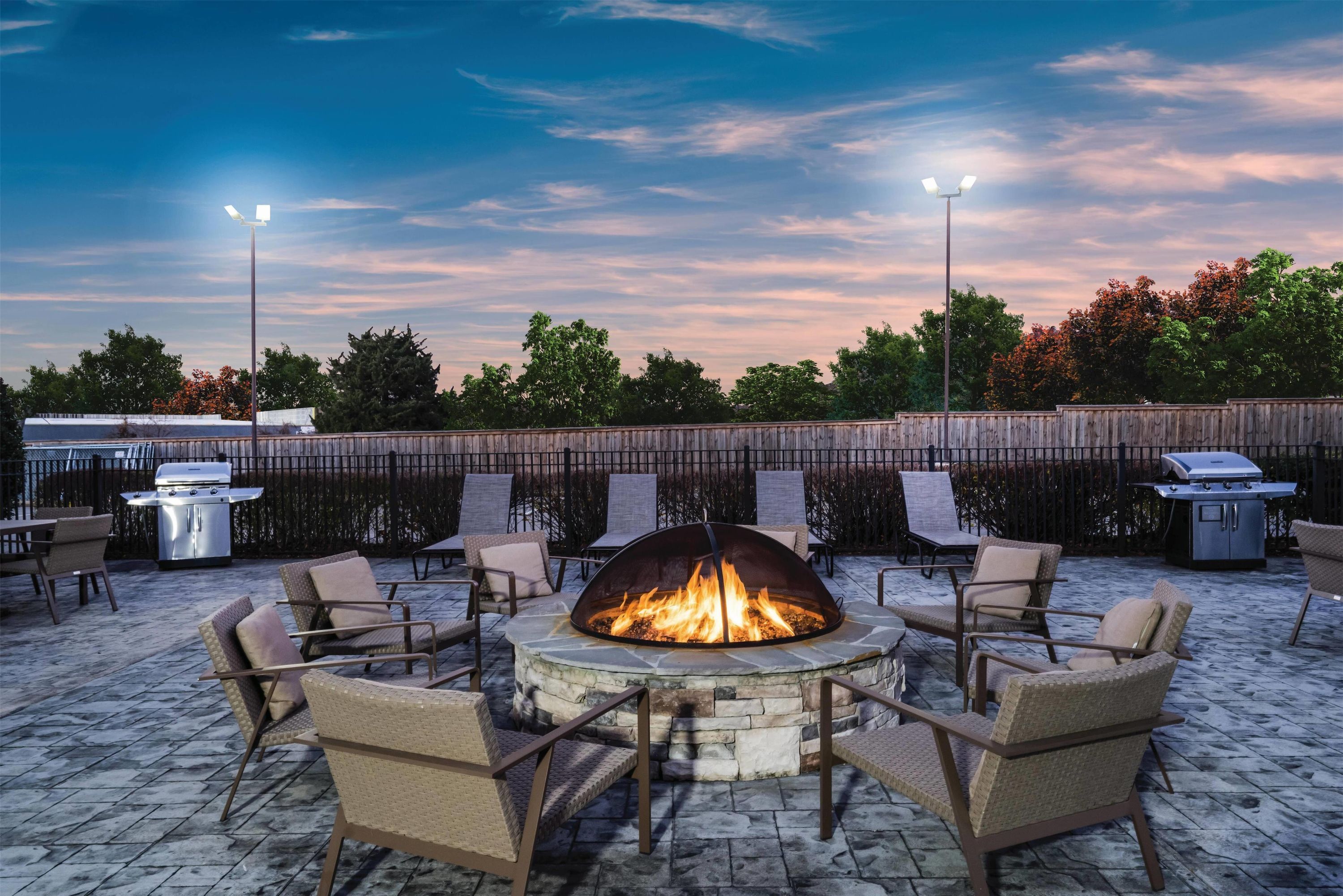 La Quinta Inn & Suites by Wyndham Chattanooga-Hamilton Place - Chattanooga - Edificio