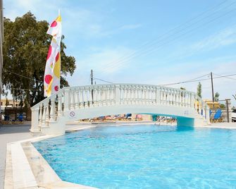 Hotel Mimosa - Sidari - Pool