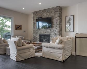 Lakeview Luxury Stoney Lake - Woodview - Sala de estar