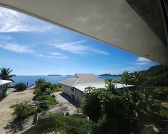Apetahi - Bord de mer - - Raiatea - Balkon