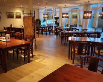 Hotel-Appartementen Klaver Vier - Nieuwolda - Ресторан