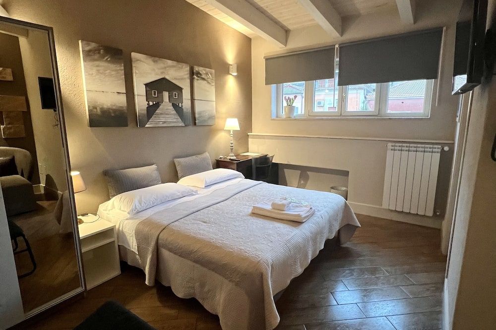 هوتل بيلا نابولي