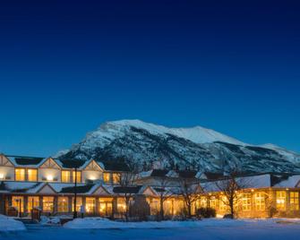 Coast Canmore Hotel & Conference Centre - Canmore - Byggnad