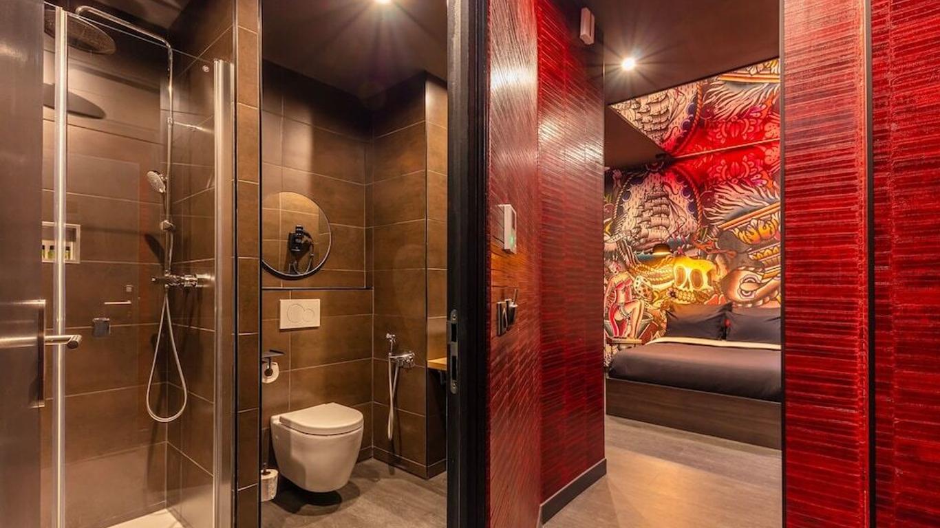 Love Hôtel - Adults Only