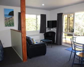 Kaikoura Cottage Motels - Kaikoura - Living room