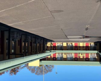 Ashton Motel - Tumut - Edificio