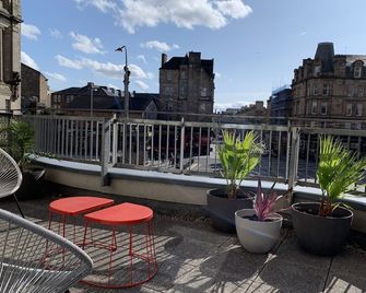 Apartment | Next to Glasgow Cathedral - Glasgow - Balcony