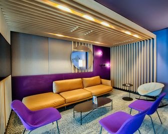 B&B Hotel Augsburg-West - Augsburgo - Lounge