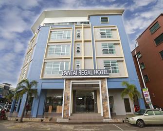 Pantai Regal Hotel - Kuantan - Building