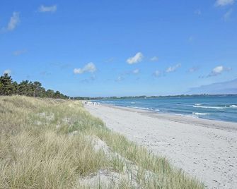Lütt - Holiday room directly on the beach - Breege - Strand