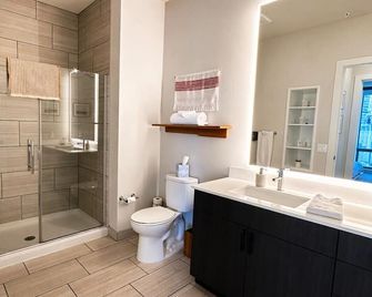 East Side Luxury 1BR Apt · Near Brady St with Balcony and Lounge · Sleeps 4 - Milwaukee