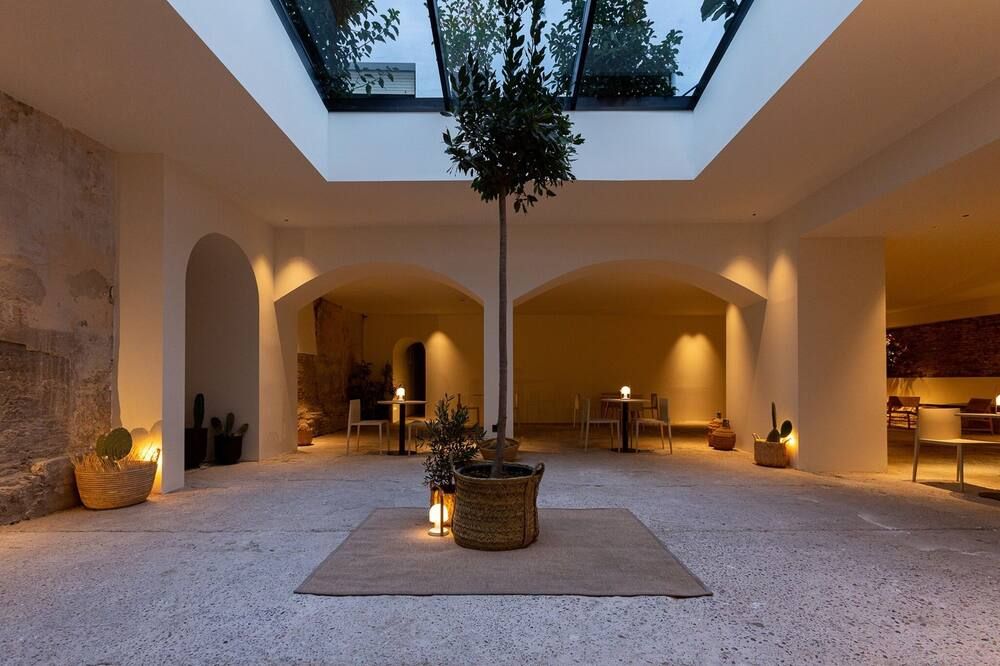 فندق أفينيدا - سرقسطة - شرفة مرصوفة