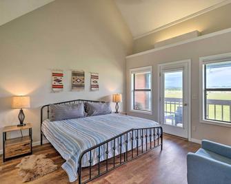 Peaceful Pagosa Springs Escape about 2 Mi to Lake - Pagosa Springs - Bedroom