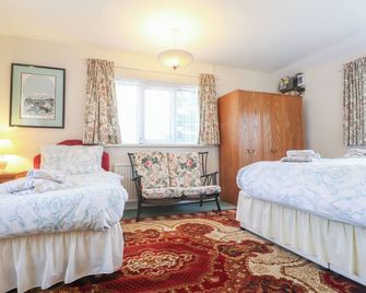 Otter Cottage - Newport - Bedroom