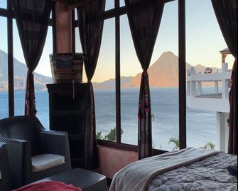 Hanna Suites - Panajachel