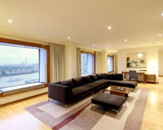 Canary Riverside Plaza Hotel - Londres - Sala