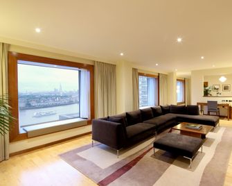 Canary Riverside Plaza Hotel - London - Wohnzimmer