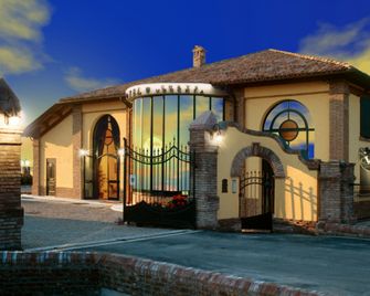 Hotel Corte Vecchia - San Prospero - Building