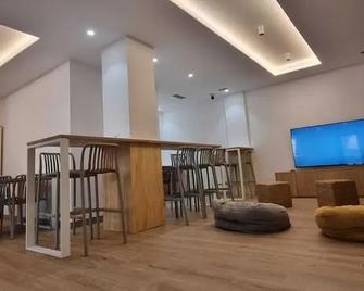 Aloha Surf Hostel - Somo - Lounge