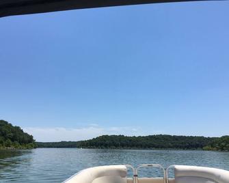 Four Seasons Cottage on the Bourbon Trail at Taylorsville Lake - Taylorsville - Vista del exterior