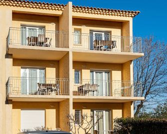 渣油格蘭德阿維農高爾夫酒店 - 萬德尼 - 亞維農 - 建築