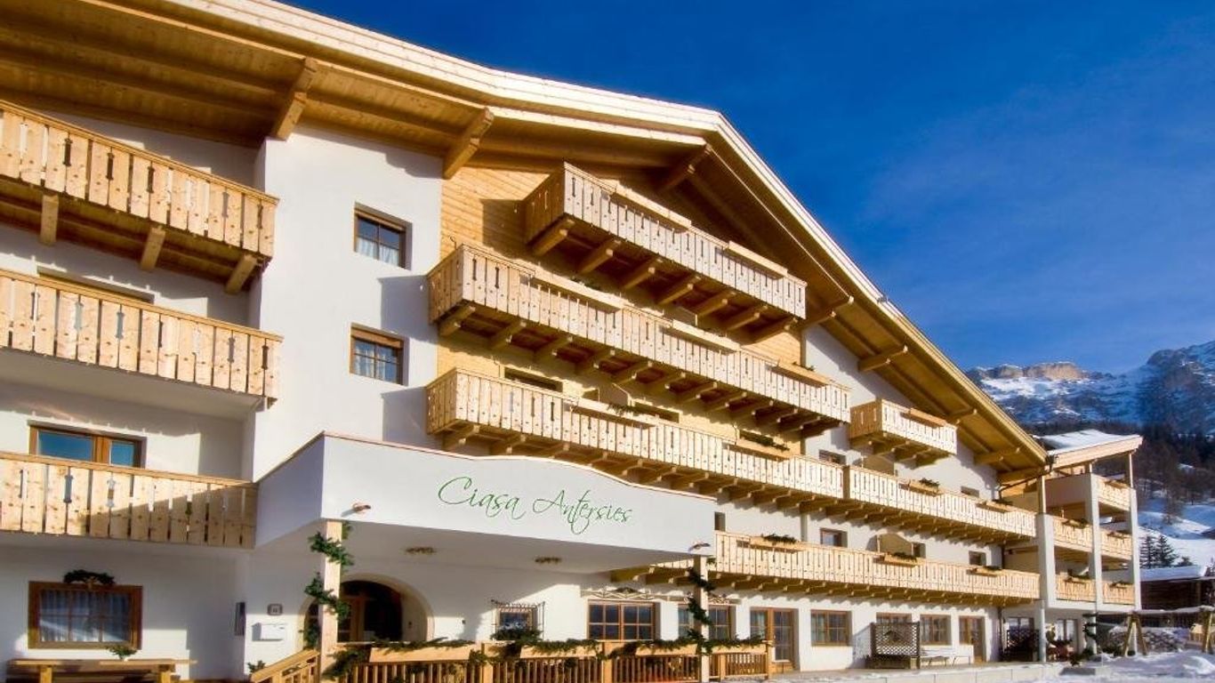 Family and Wellness Residence Ciasa Antersies