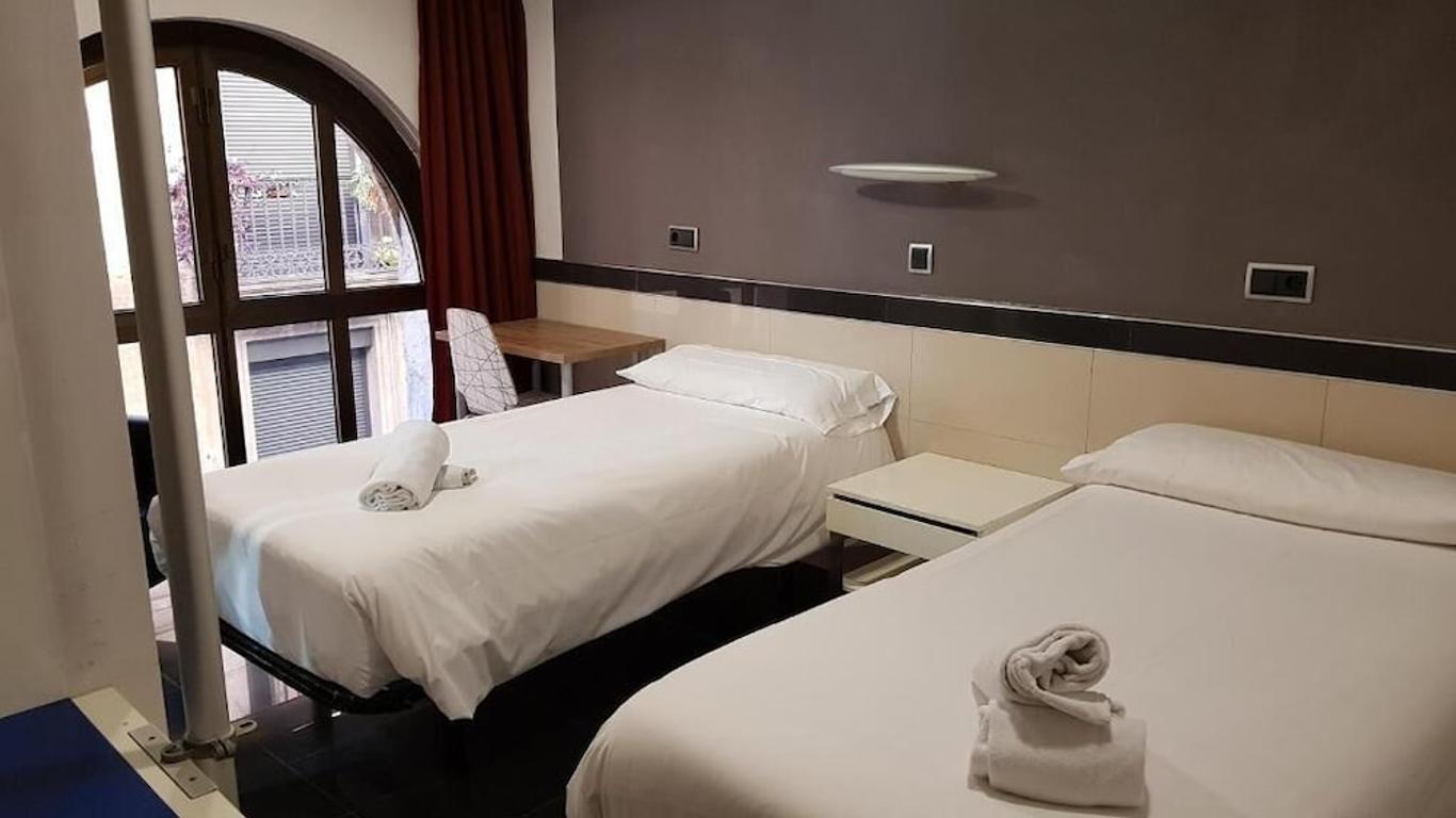 Hostal Levante