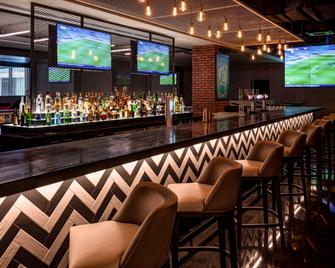 Pullman Dubai Creek City Centre - Dubai - Bar
