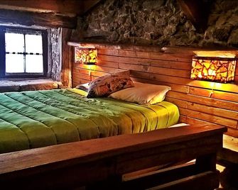 Pouso da Serra Mountain Chalet near Viseu + Lamego + Régua - Castro Daire - Chambre