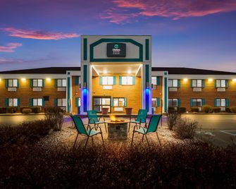 Clarion Pointe Harrodsburg-Danville - Harrodsburg - Edificio