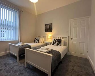 79 Hambledon-2Bed upstairs flat - Blyth - Bedroom