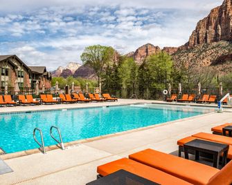 SpringHill Suites by Marriott Springdale Zion National Park - Springdale - Pool