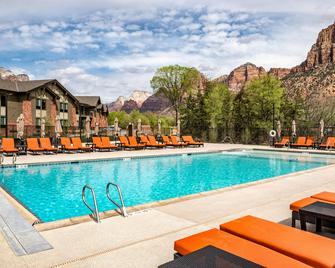 SpringHill Suites by Marriott Springdale Zion National Park - ספרינגדייל - בריכה