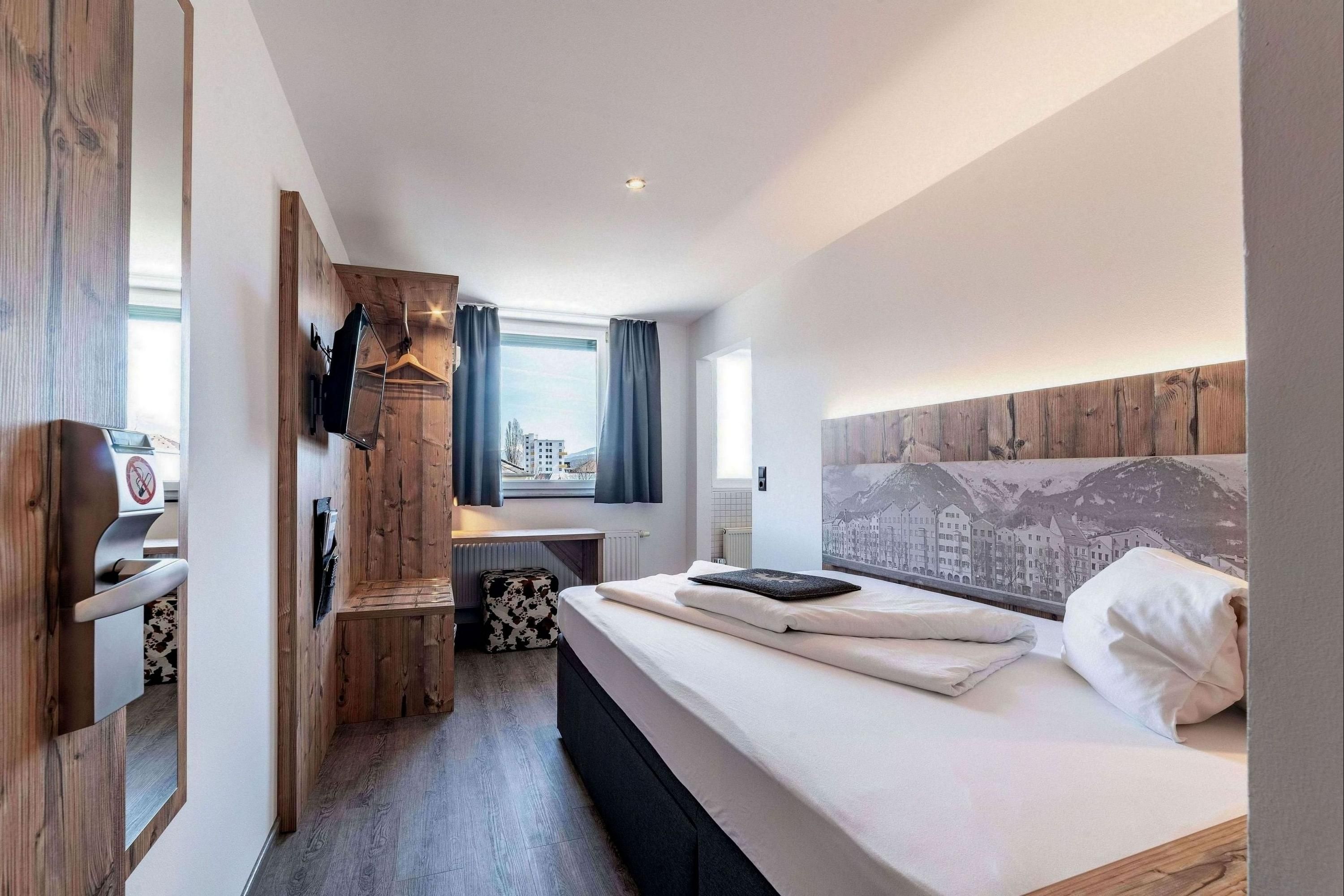 بيندرس بادجيت سيتي ماونتن هوتل - انسبروك - غرفة نوم