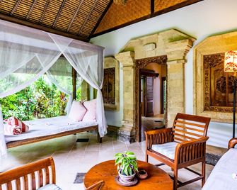 Taman Selini Wahana Beach Resort - Gerokgak - מרפסת