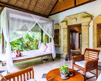 Taman Selini Wahana Beach Resort - Gerokgak - מרפסת