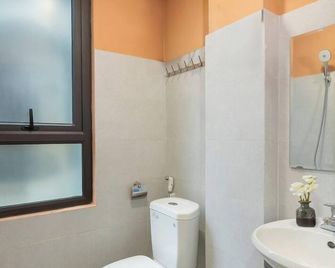 Fuji Hotel and Apartment Cau Giay - Hanoi - Baño