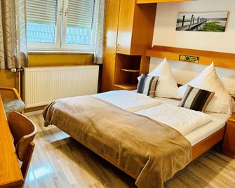 Garni-Hotel Adler - Ostfildern
