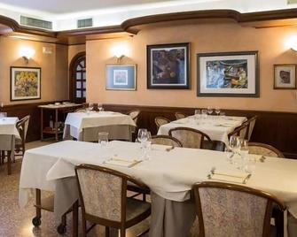 Villa Monica - Prata di Sopra - Restaurant