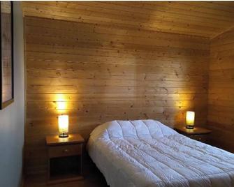Meadow Lake Guest Ranch - Eagle Suite - Lakeview House - Clinton - Спальня