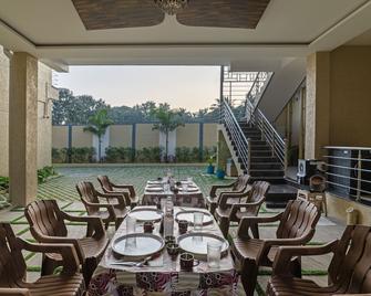 Itsy Hotels Kurinji Stay Inn - Yelagiri - Restaurant