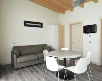 Bungalows Chalets Lago di Molveno - Molveno - Comedor