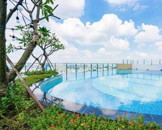 Botanica Luxe Residence Apartments - Ho Chi Minh City - Pool