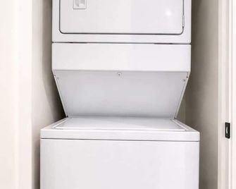 Studio 6 Le Hendrix Clim 5 min centre-ville - Québec City - Laundry facility