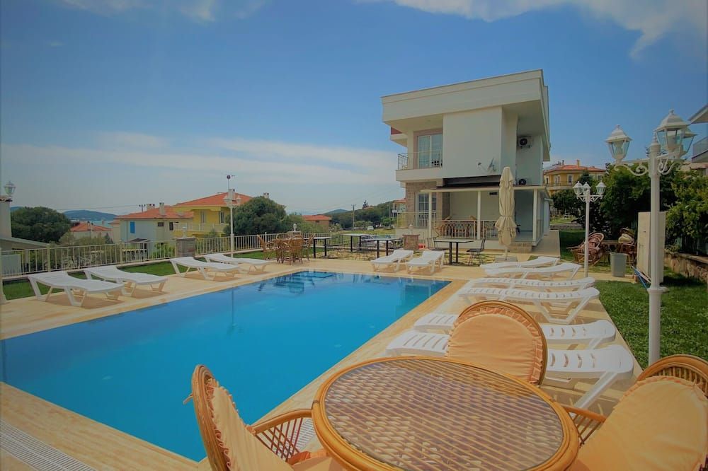 Cunda Kordon Otel - אייבאליק - בריכה